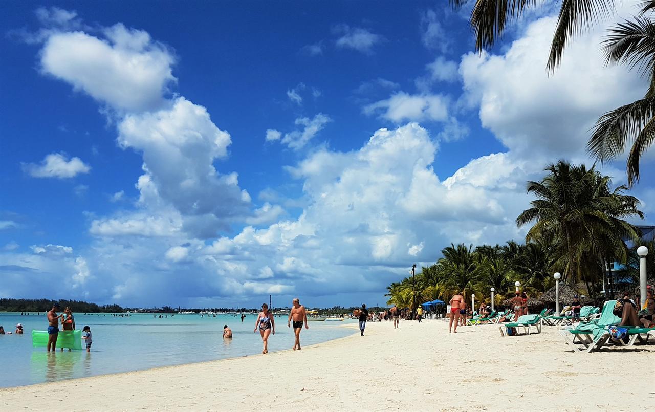 شقة Parco Del Caribe بوكا شيكا المظهر الخارجي الصورة
